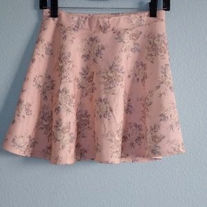 NWT PINK FLOWERLY SKIRT